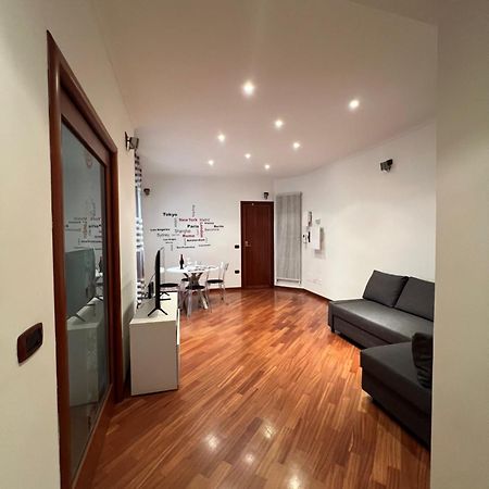 Revis 84 Apartment Naples Luaran gambar